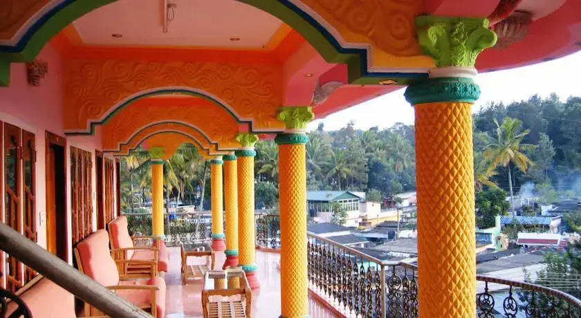 Кумили: Rainbow Residency