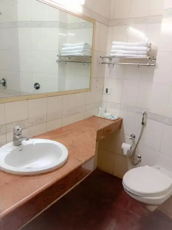 Перумал Ковил Пати: Hotel Indraprastha