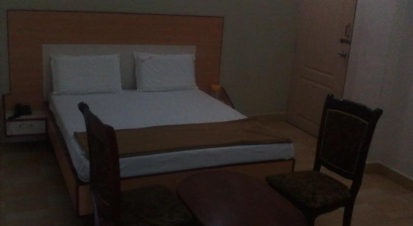 Тирупати: Hotel Pasuparthy Residency