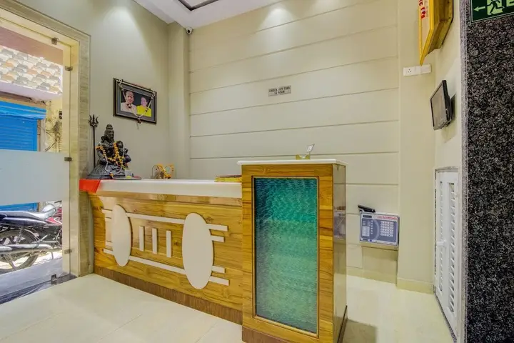 Нью-Дели: Hotel R Continental