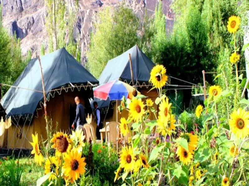 Лех: Chunkas Camp Hotel