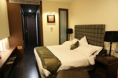 Мератх: Hotel Krome