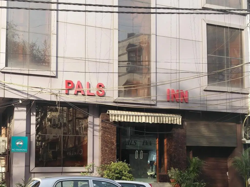 Pals Inn — фото 1