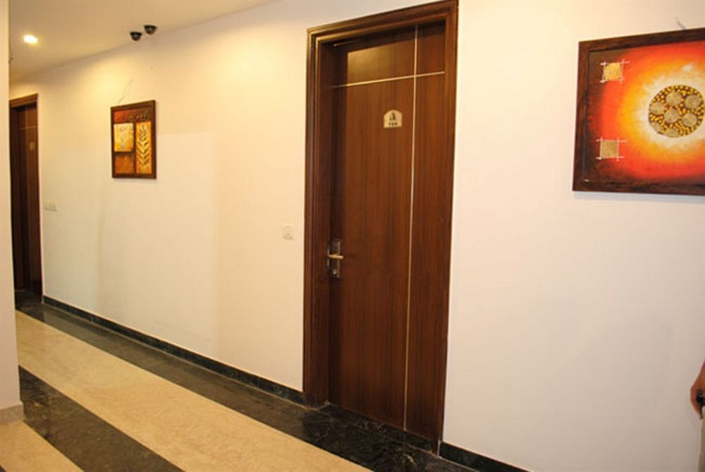 Нью-Дели: Hotel S&B East Inn