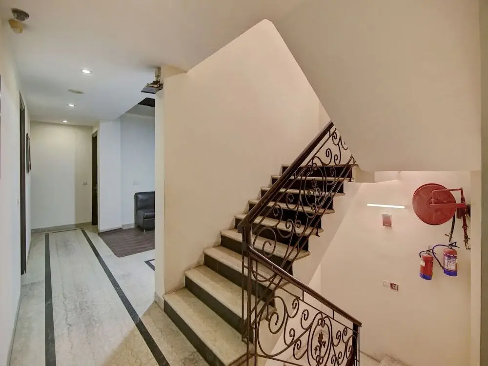 Нью-Дели: Hotel S&B East Inn