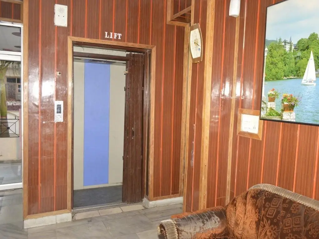 Харидвар: Hotel Sharma Palace