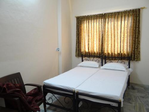 Удаипур: Hotel Dine 11