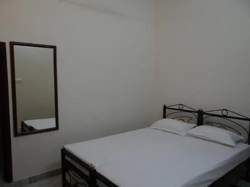 Удаипур: Hotel Dine 11