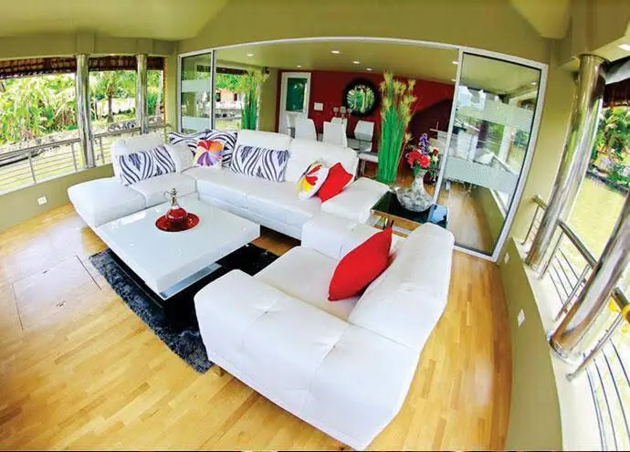 Аллеппи: Jim and Paddy Houseboat Cruises