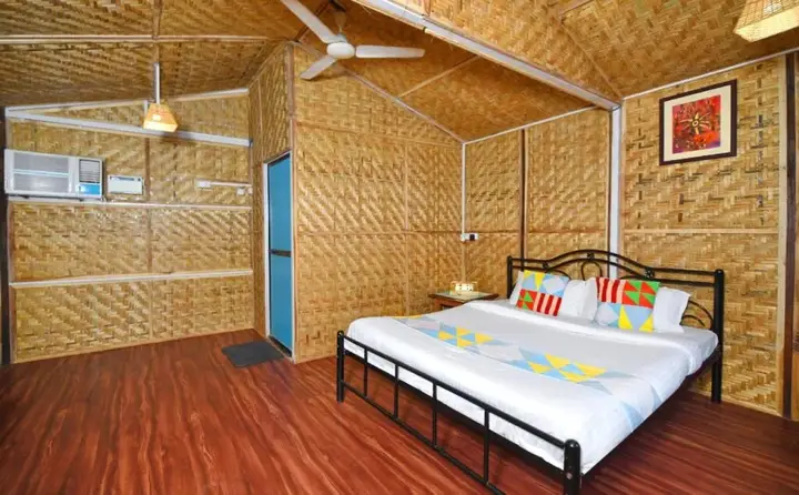 Калангут: The Spring Beach Cottages