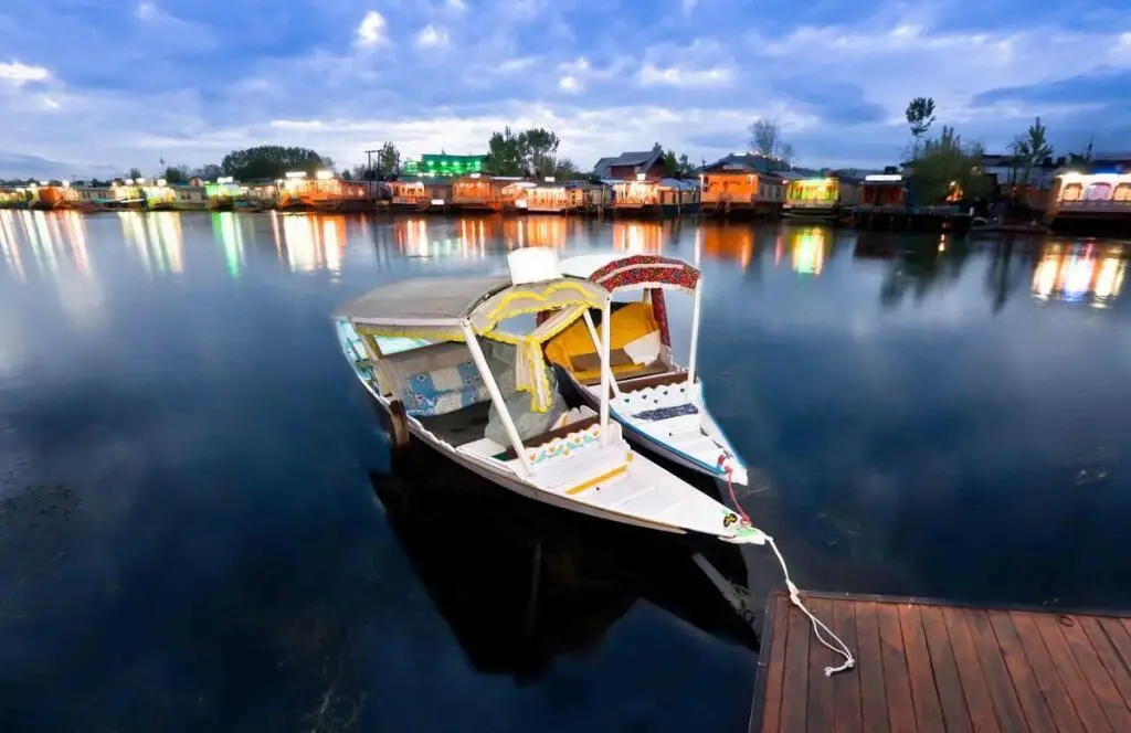 Шринагар: Holiday Inn Group of Houseboat
