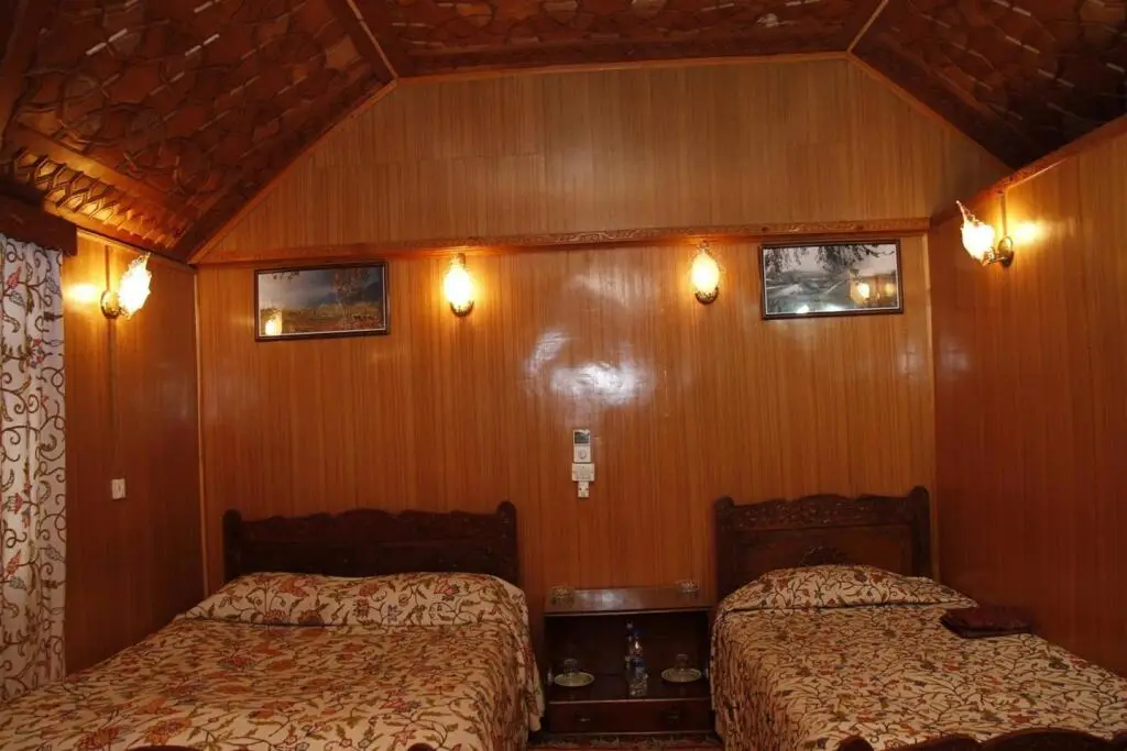 Шринагар: Holiday Inn Group of Houseboat