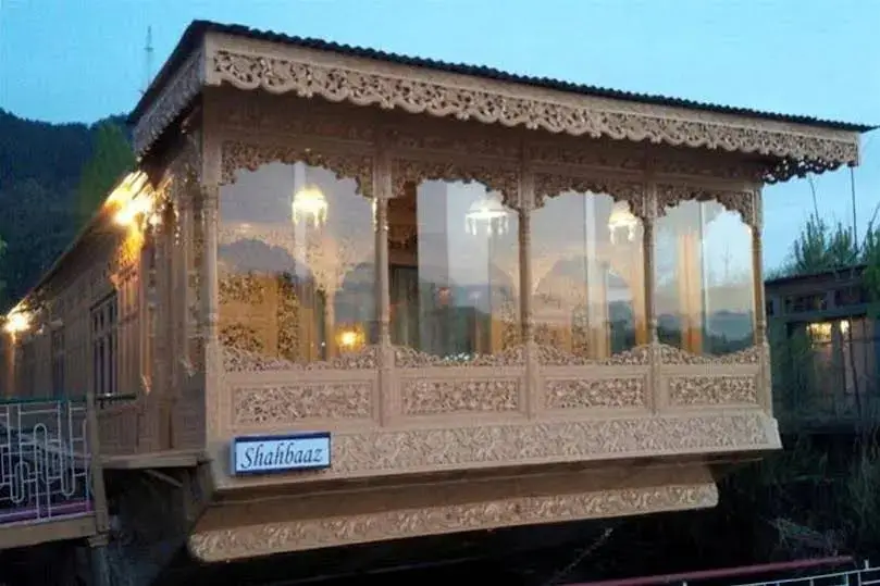 Шринагар: Shahbaaz Group of Houseboats
