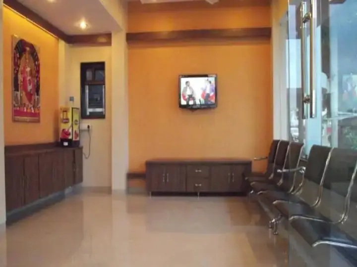 Ширди: Hotel Sai Palkhi