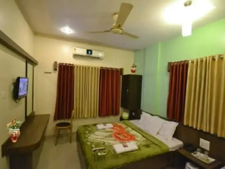 Ширди: Hotel Sai Palkhi