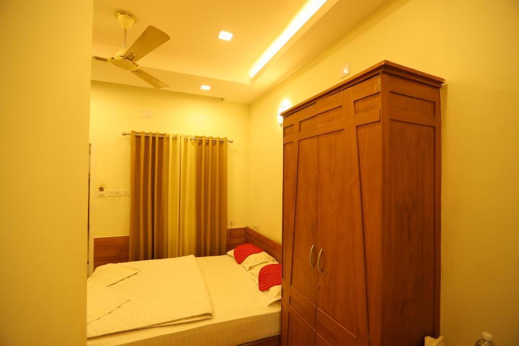 Hotel Sapphire Inn — фото 1