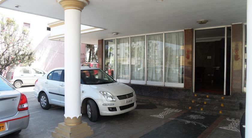 Тирупати: Hotel Sunil Krishna