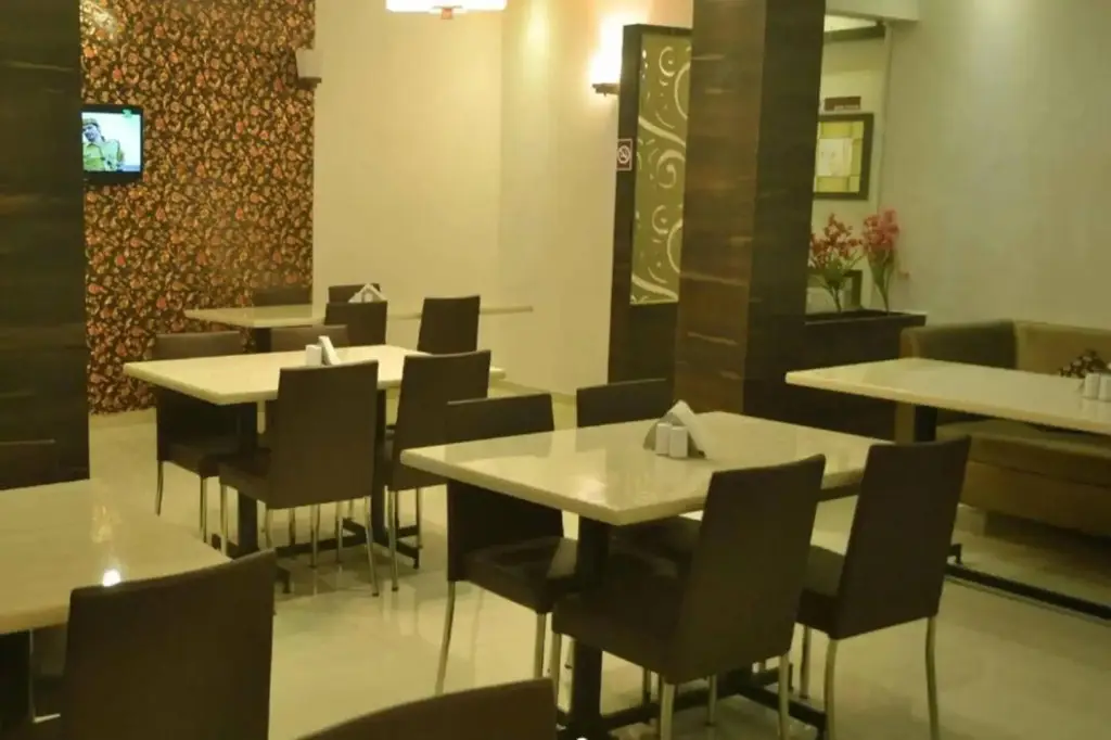 Ратнагири: Hotel Anand