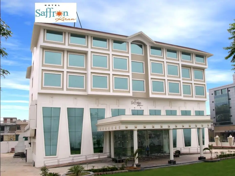 Фаридабад: Hotel Saffron Kiran