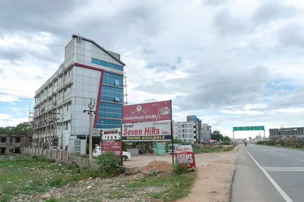 Тирупати: Hotel 7 Hills Inn