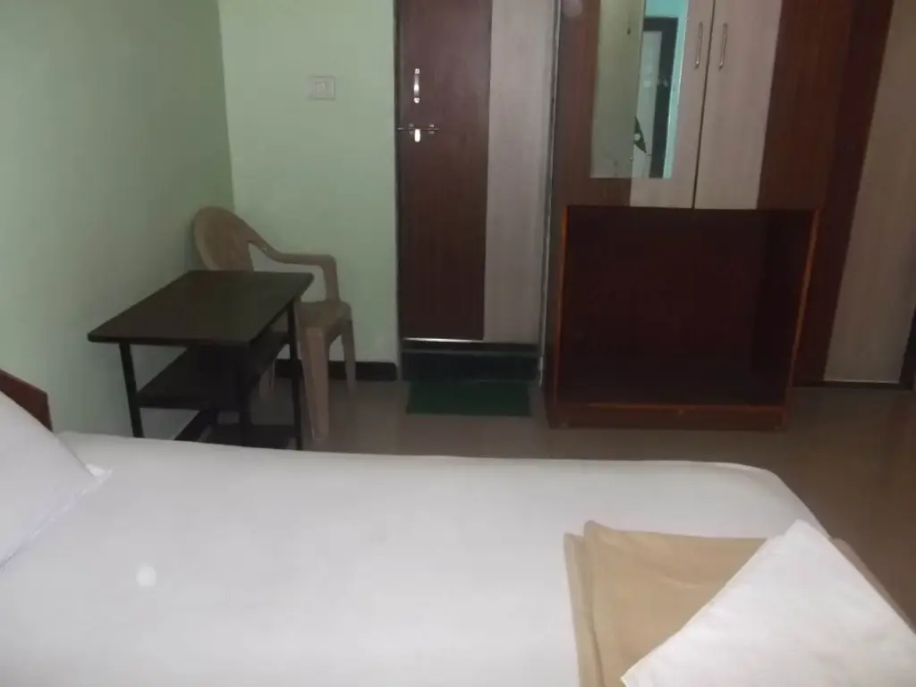 Пуна: Hotel Oasis
