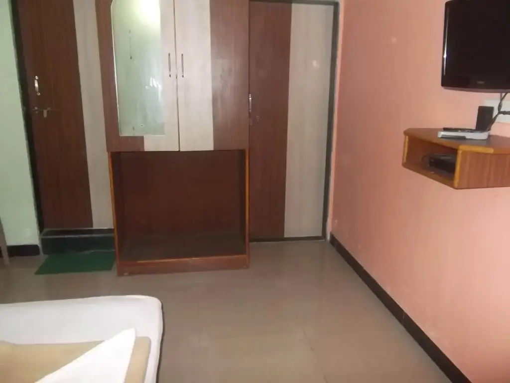 Пуна: Hotel Oasis