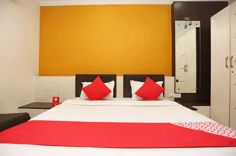 Бхопал: OYO 24646 Hotel Gaurav Palace