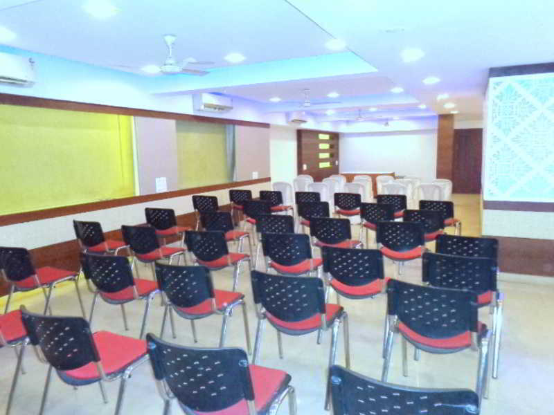 Бхопал: OYO 24646 Hotel Gaurav Palace