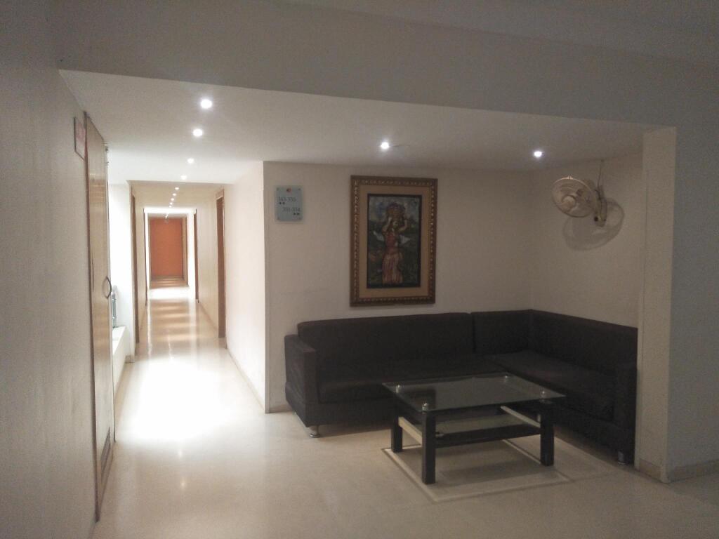 Пуна: Hotel Basera