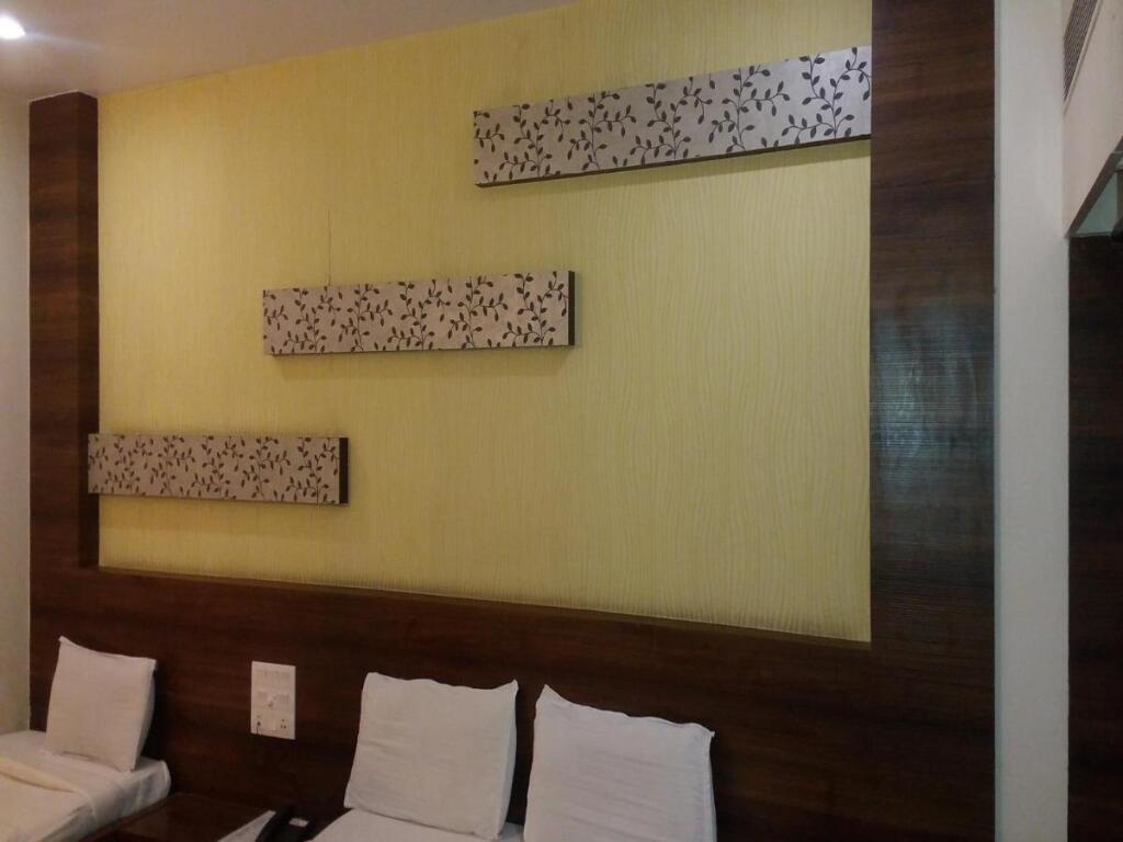 Ширди: Saishri Group Of Hotels