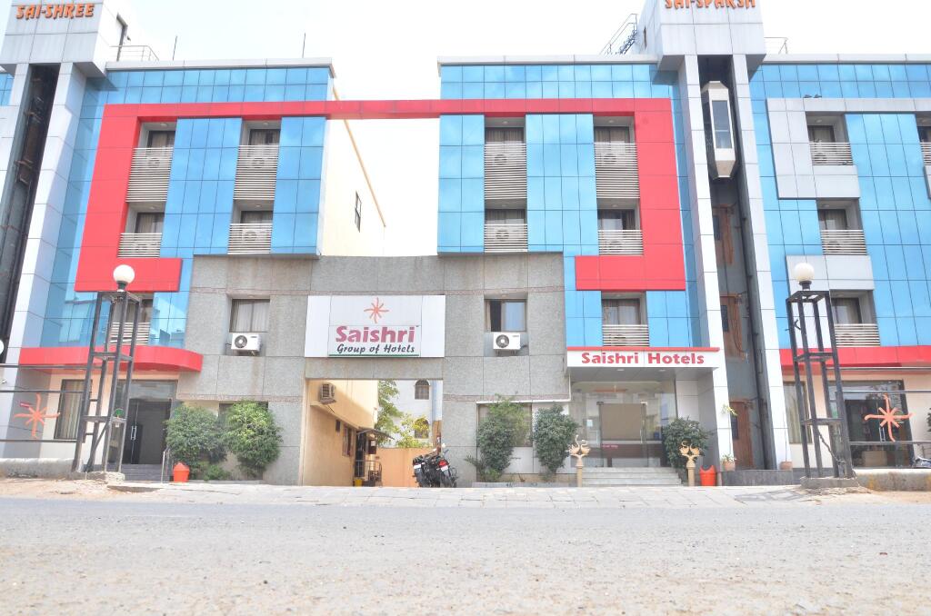 Saishri Group Of Hotels — фото 1