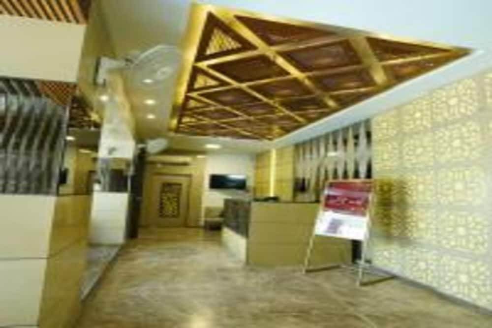 Кота: Hotel Surpin Palace