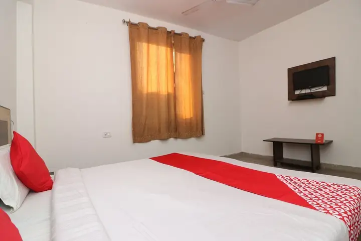 Агра: Hotel Aicon Palace