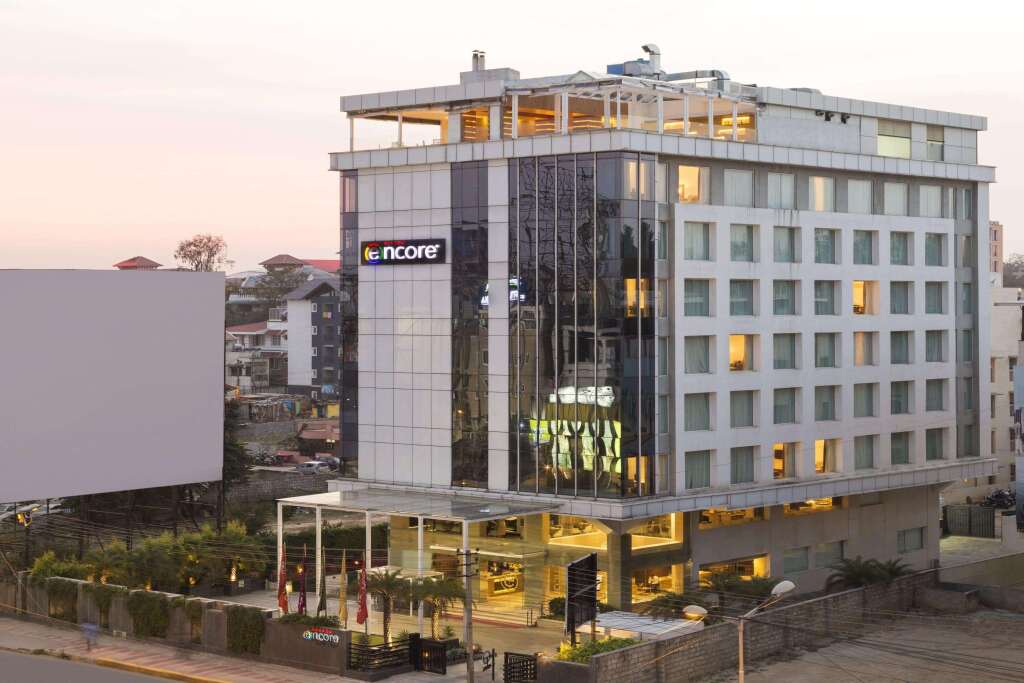 Бангалор: Ramada Encore by Wyndham Bangalore Domlur