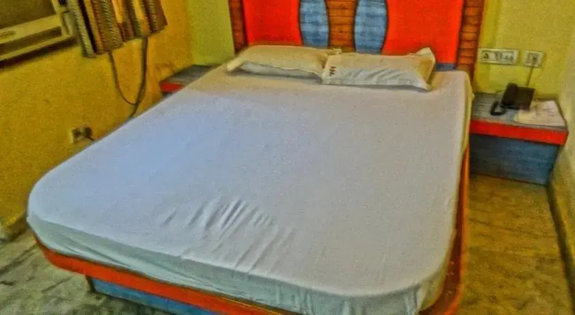Нью-Дели: Hotel Gush International