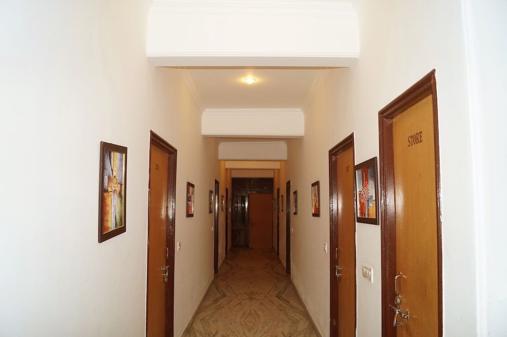 Агра: Optimum Sheela Inn @ Taj
