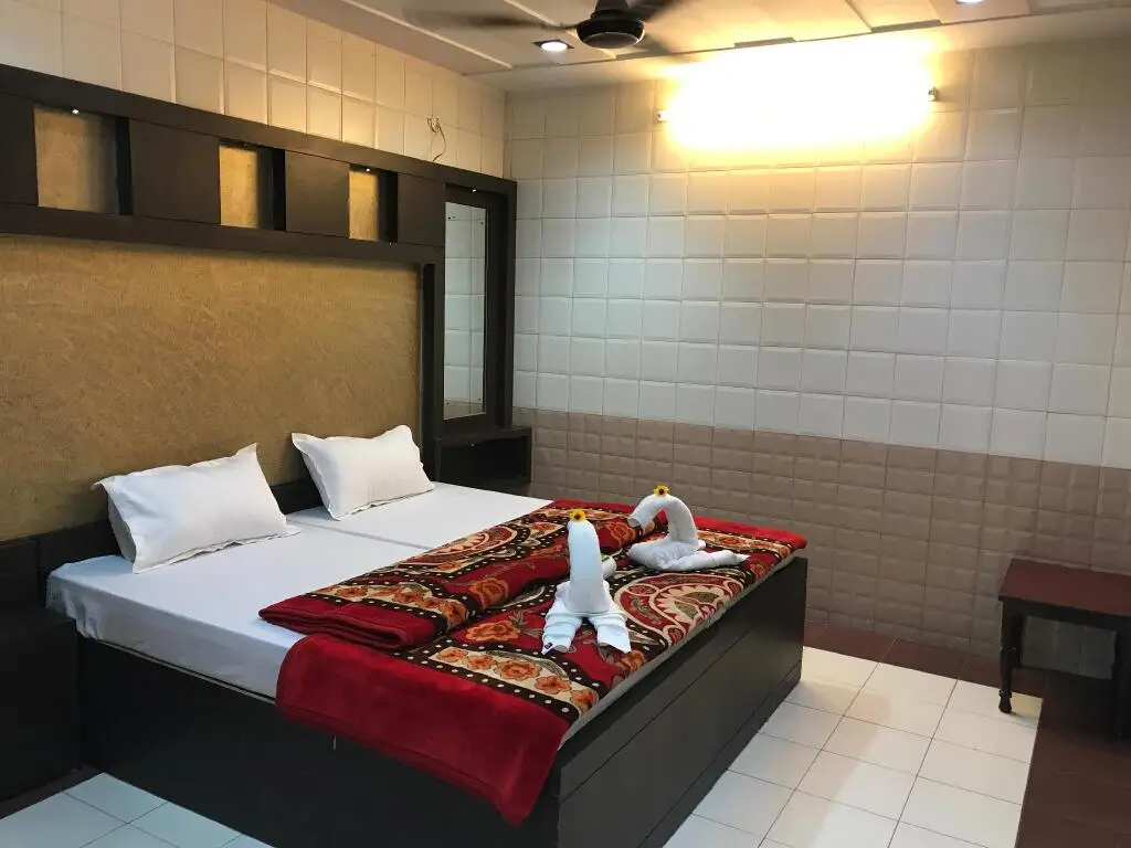Hotel Sheela — фото 1