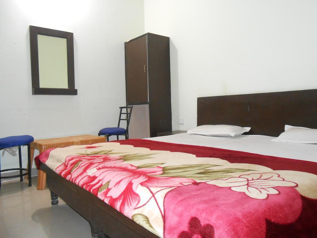 Агра: Hotel Jyoti Villa