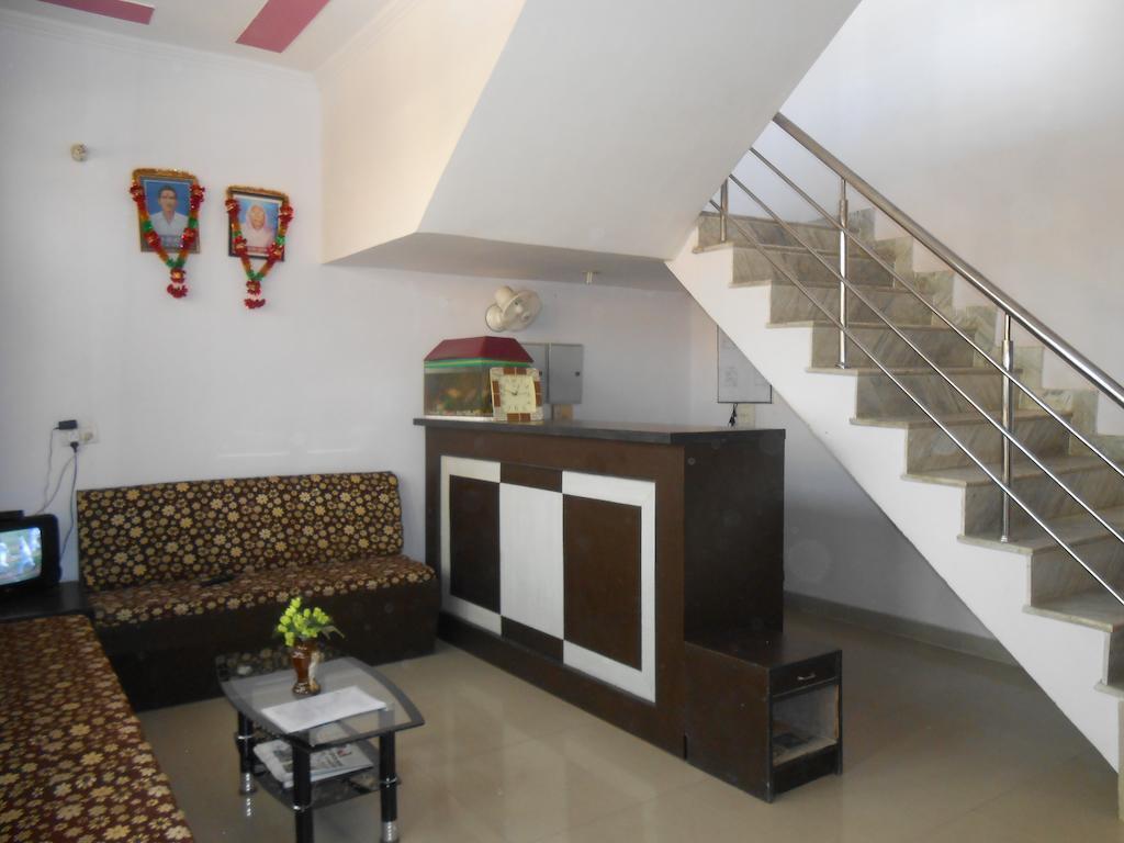Агра: Hotel Jyoti Villa