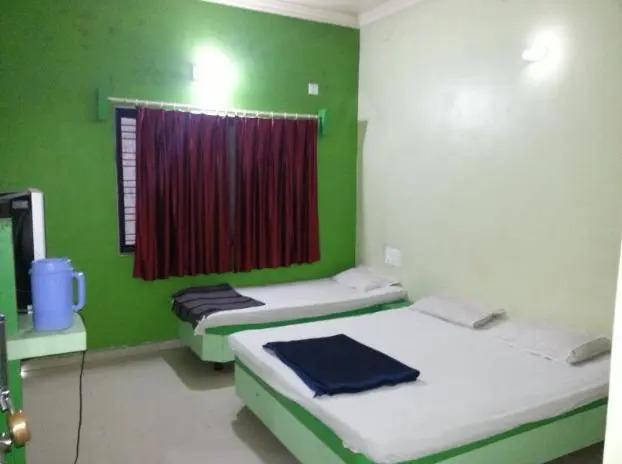 Ширди: Hotel Om Sai