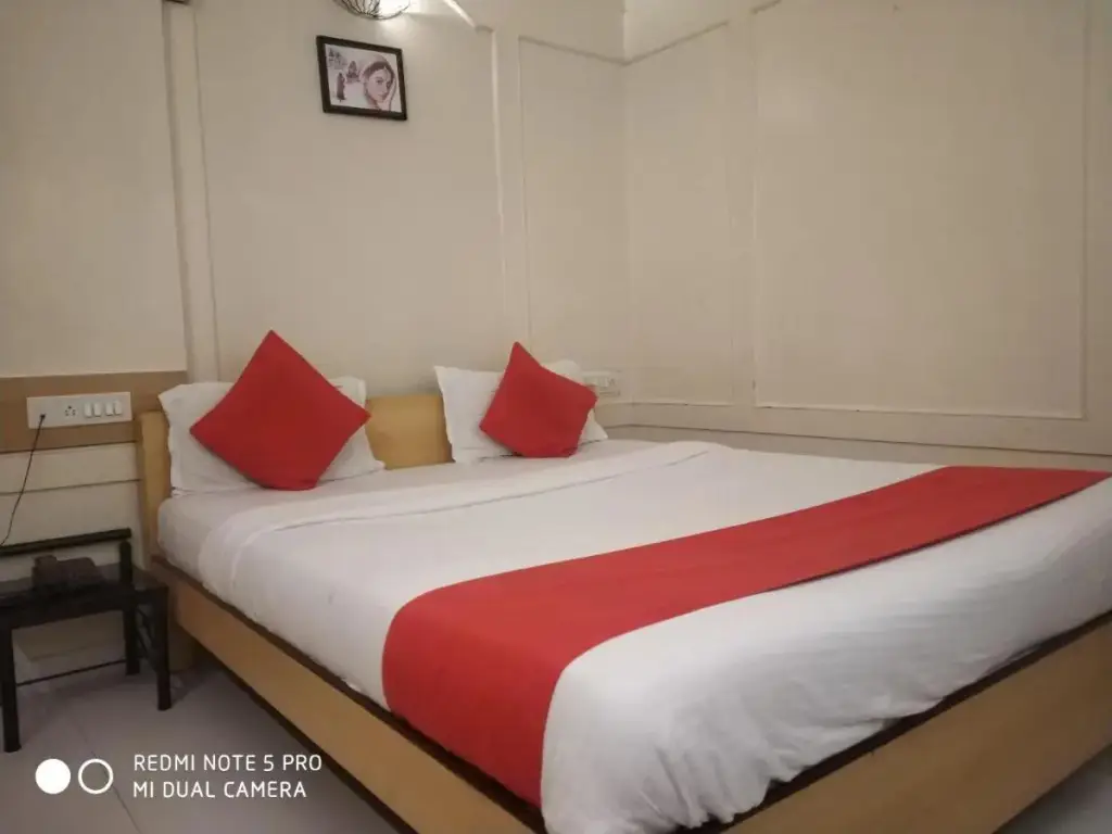 Пуна: Hotel Suraj Classic