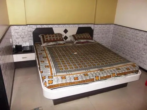 Пуна: Hotel Raj