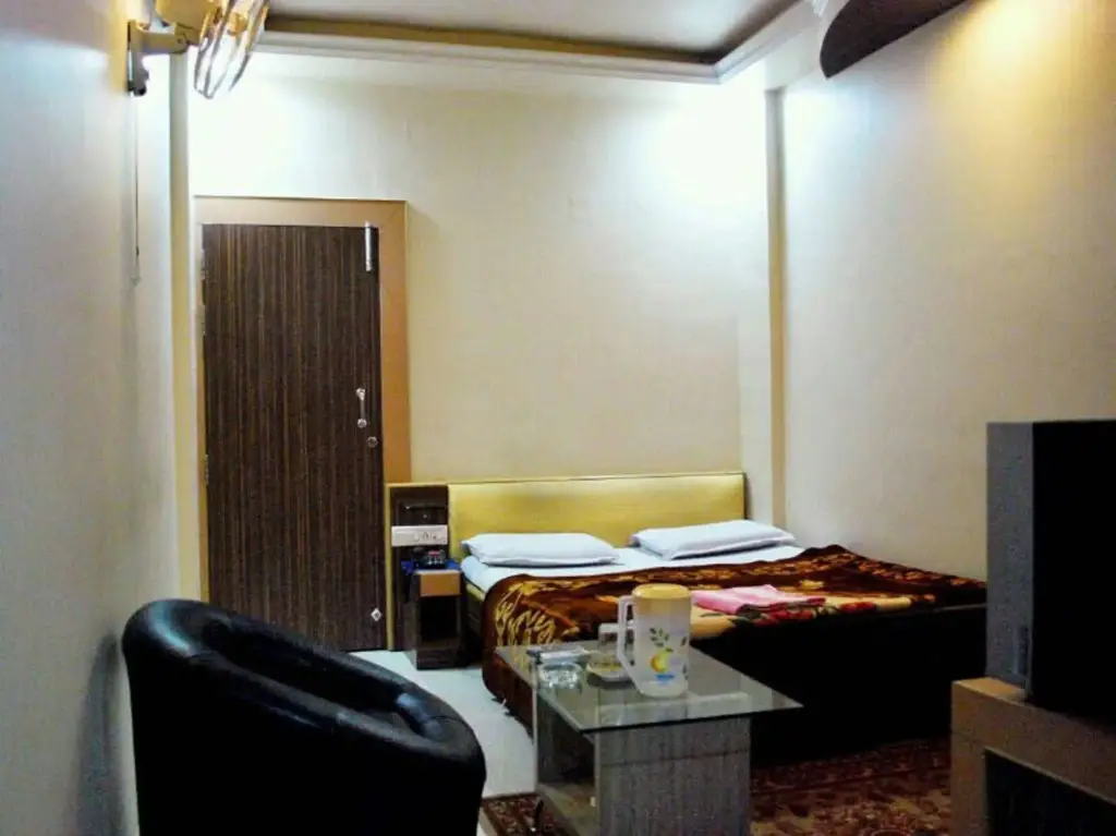 Пуна: Hotel Nanashree Grand