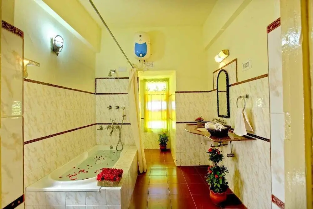 Дхариавад: Hotel Fort Dhariyawad