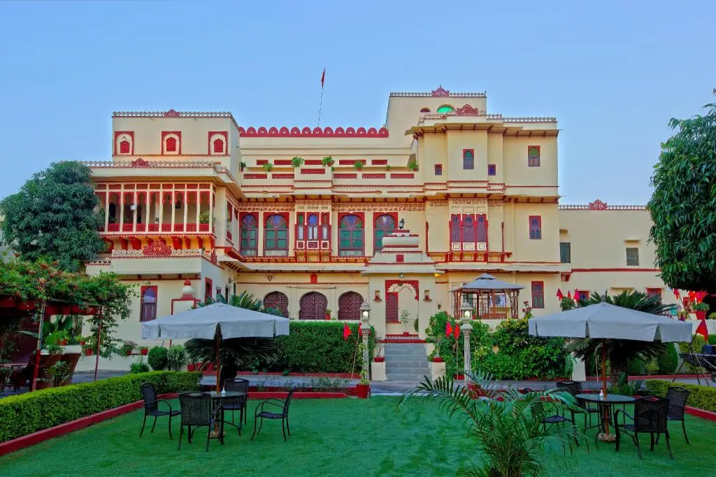 Дхариавад: Hotel Fort Dhariyawad