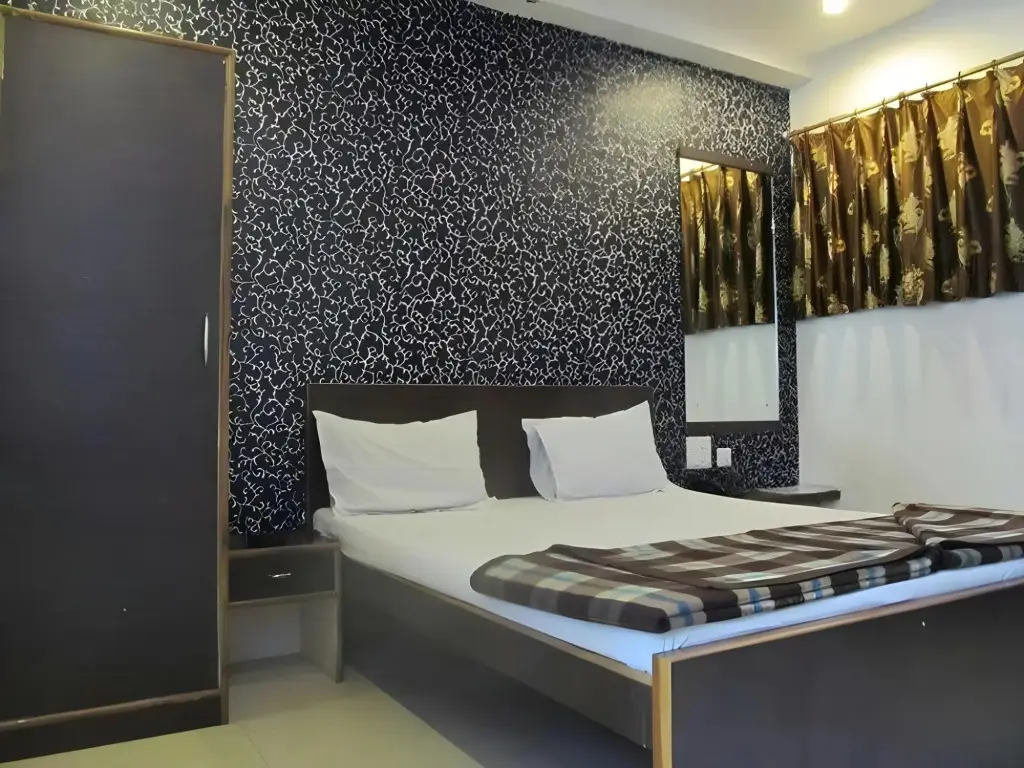 Кота: Hotel Meera Inn