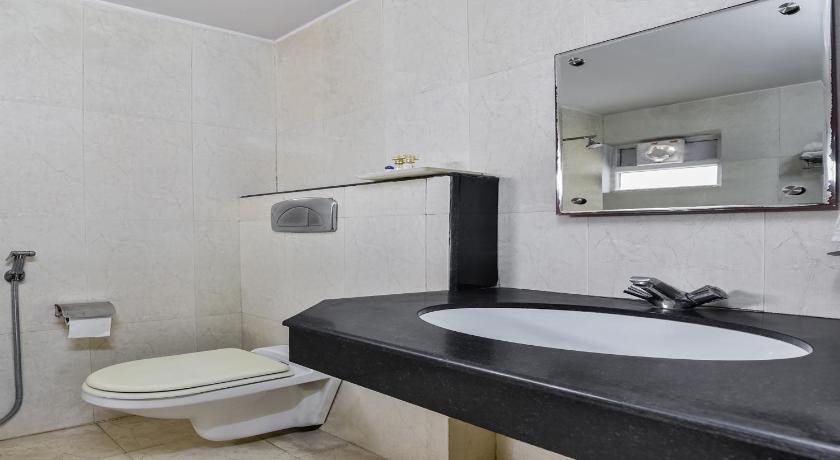 Бхивади: Grand Metro Hotel