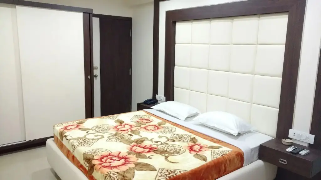 Бангалор: Lake Habitat Serviced Apartments