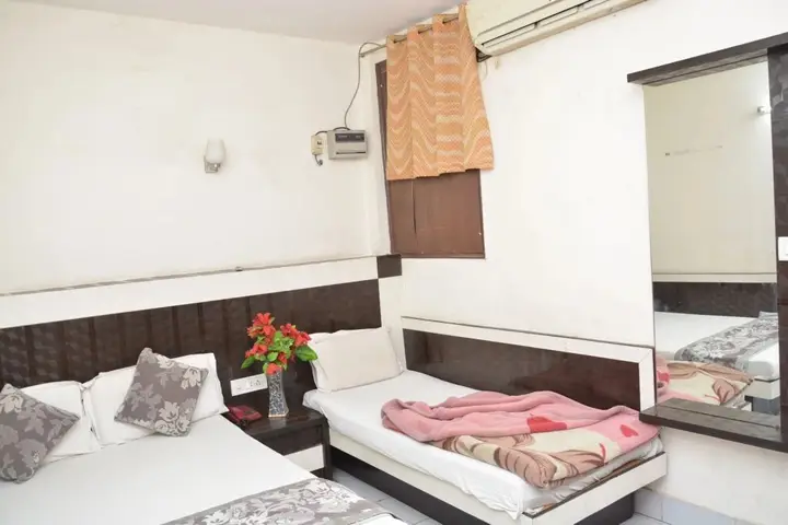 Нью-Дели: Hotel Yatri International