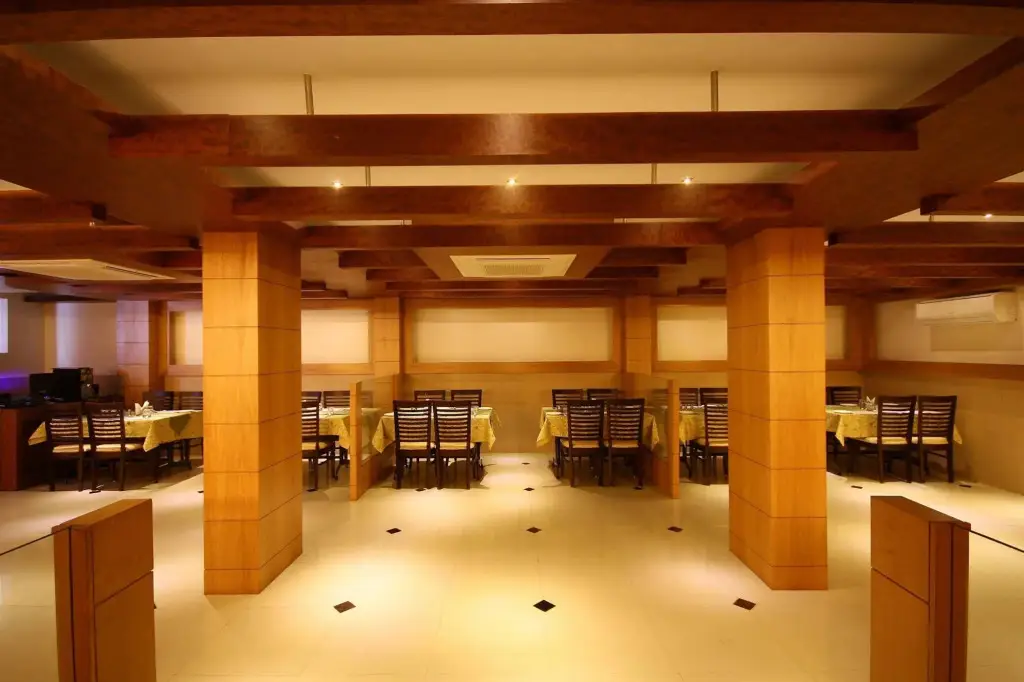 Сриперумбудур: Hotel Crescent Crest Sriperumbudur